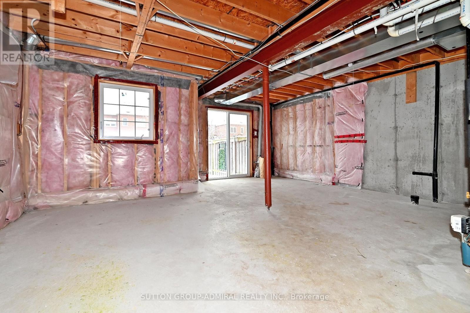 












41 BIG HILL CRESCENT

,
Vaughan (Patterson),




Ontario
L6A4S1

