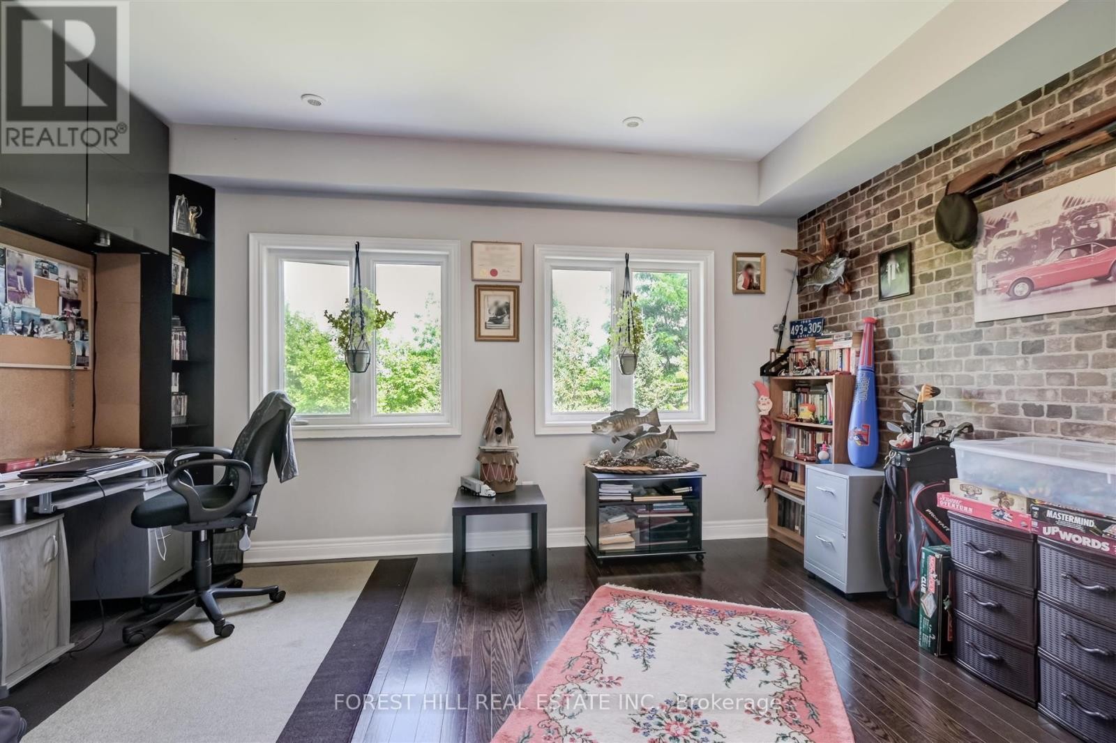 












111 POWSELAND CRESCENT

,
Vaughan (West Woodbridge),




Ontario
L4L0C5

