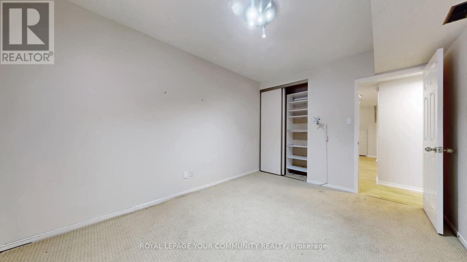 












125 NORTH MEADOW CRESCENT

,
Vaughan (Crestwood-Springfarm-Yorkhill),




Ontario
L4J3C4

