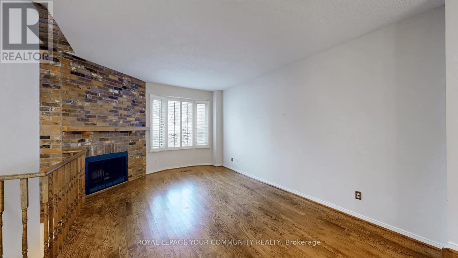 












125 NORTH MEADOW CRESCENT

,
Vaughan (Crestwood-Springfarm-Yorkhill),




Ontario
L4J3C4

