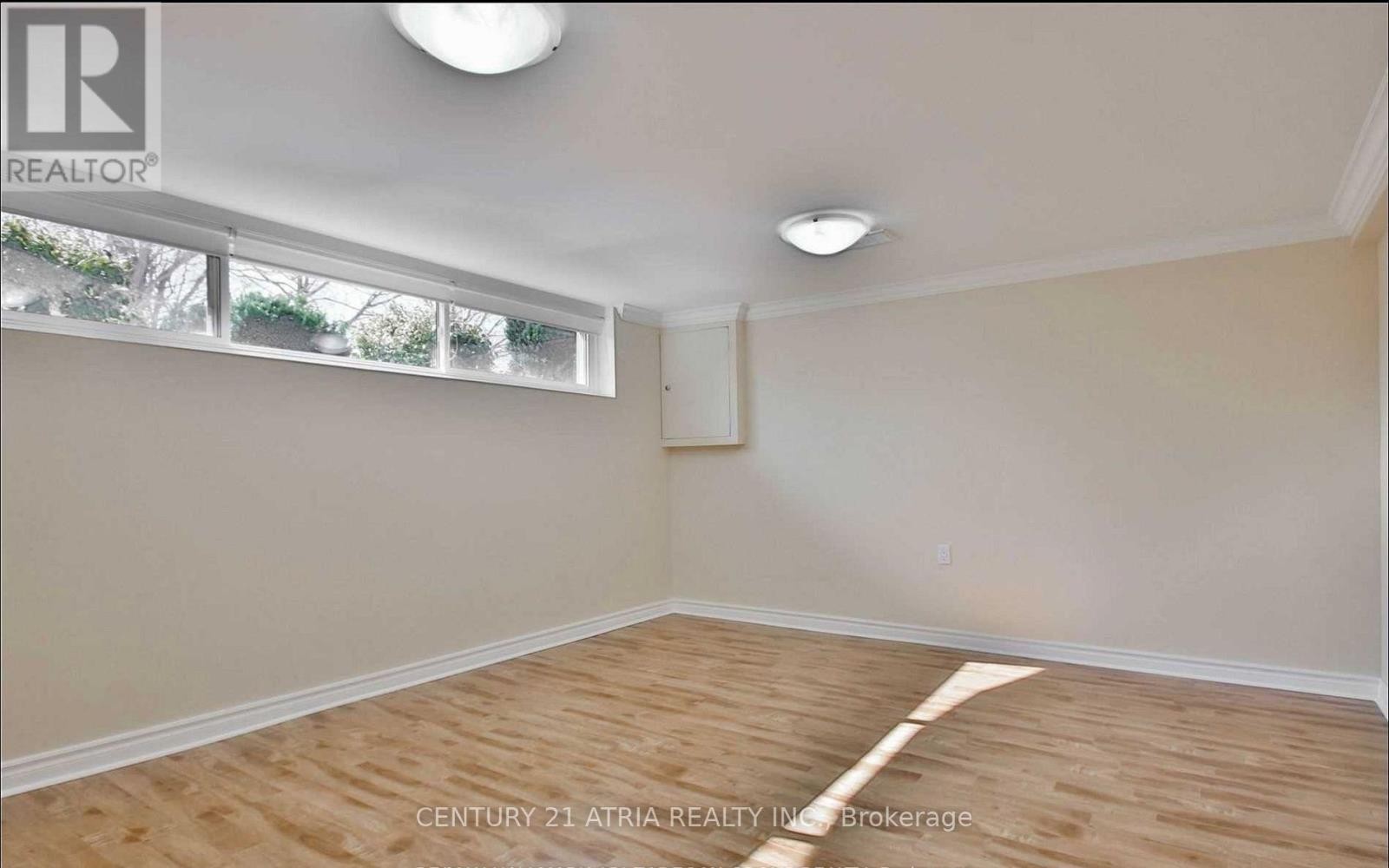 












243 HARRYGAN CRESCENT

,
Richmond Hill (Mill Pond),




Ontario
L4C4J2

