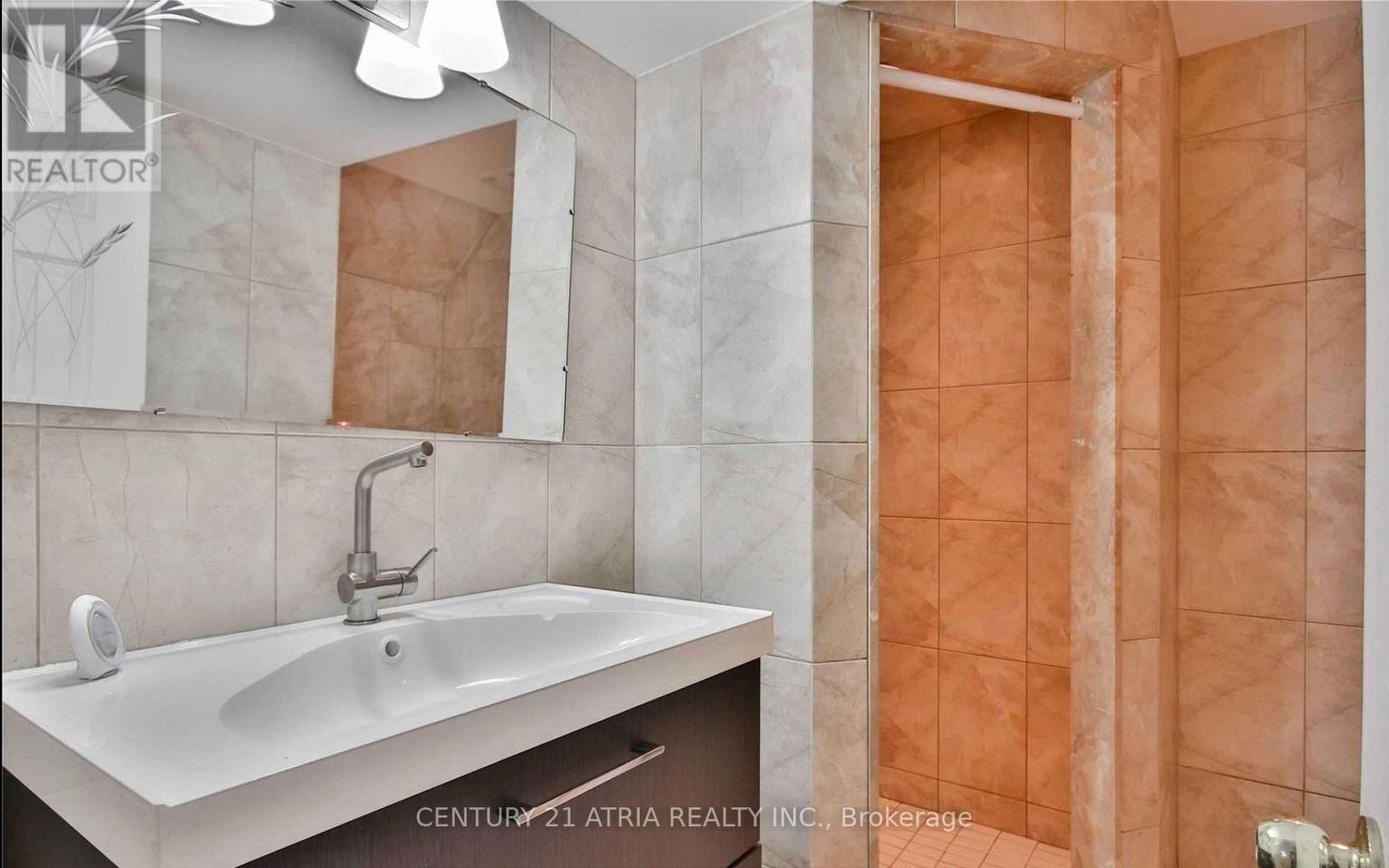 












243 HARRYGAN CRESCENT

,
Richmond Hill (Mill Pond),




Ontario
L4C4J2

