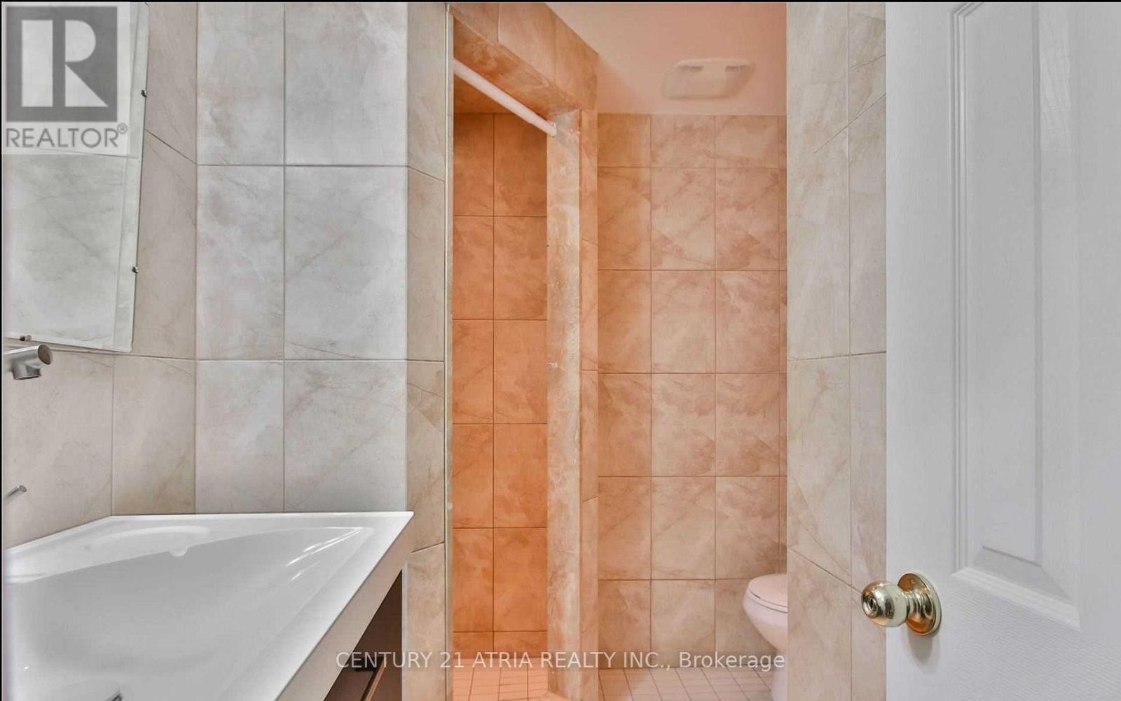 












243 HARRYGAN CRESCENT

,
Richmond Hill (Mill Pond),




Ontario
L4C4J2

