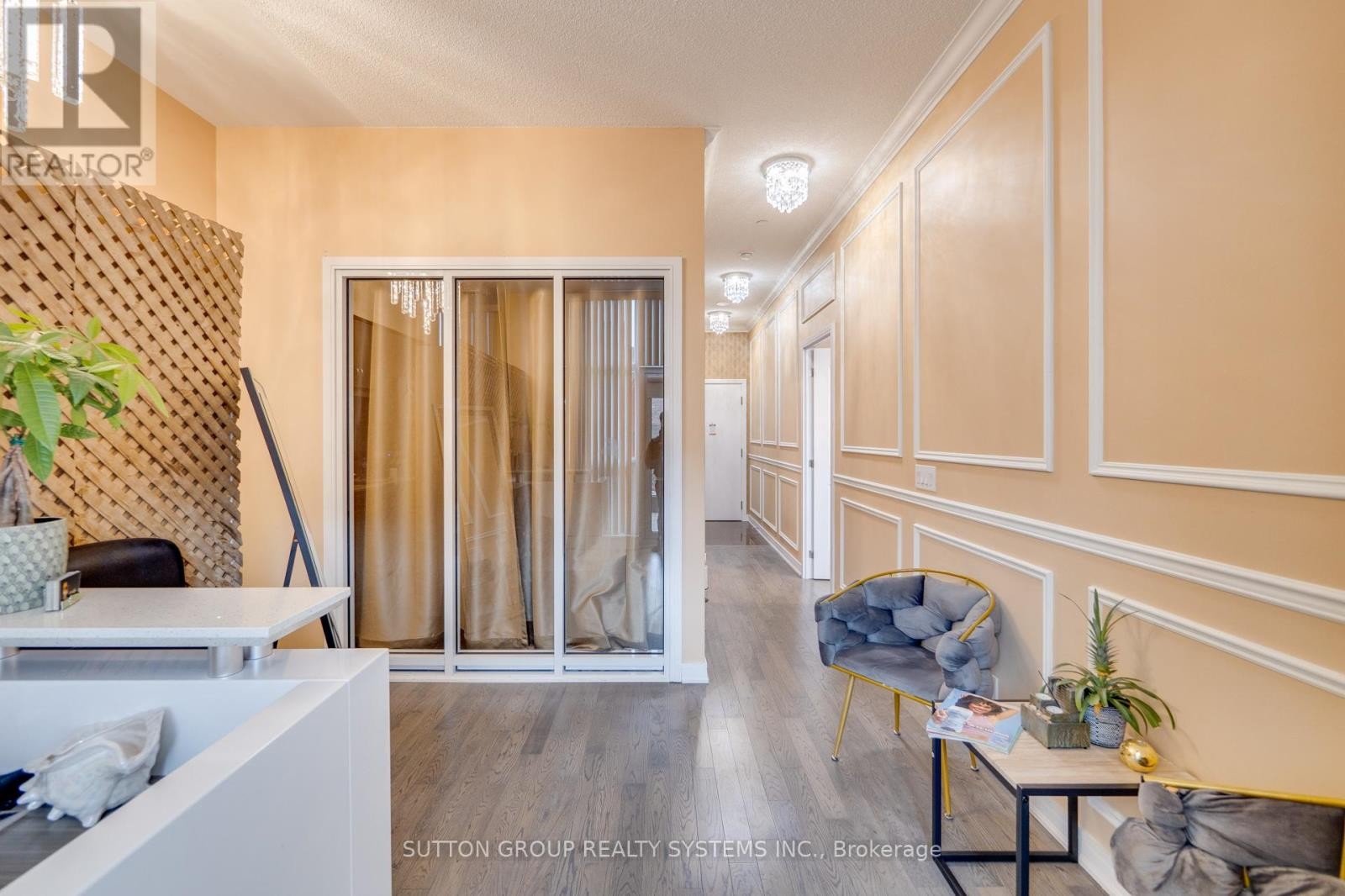 












SW-105 - 9191 YONGE STREET

,
Richmond Hill (Langstaff),




Ontario
L4C1H7

