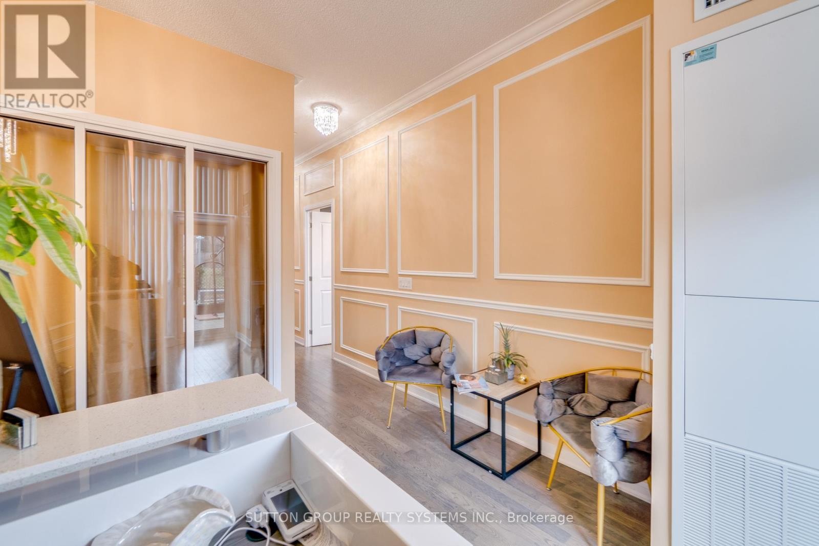 












SW-105 - 9191 YONGE STREET

,
Richmond Hill (Langstaff),




Ontario
L4C1H7

