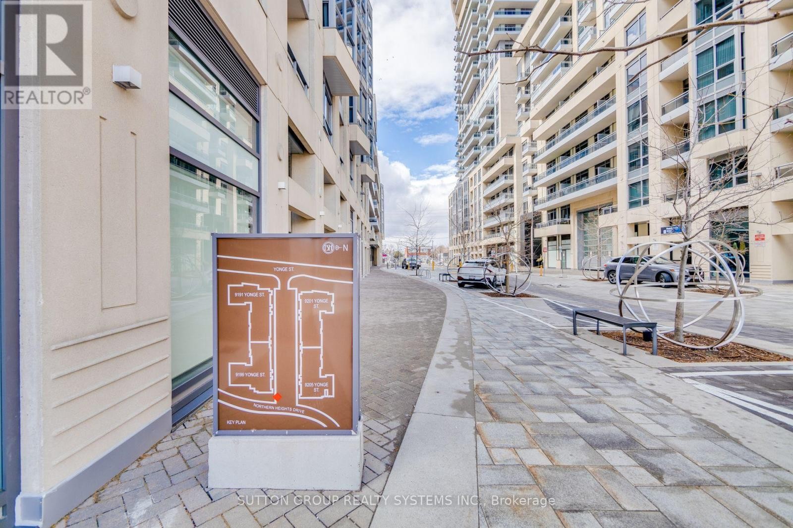 












SW-105 - 9191 YONGE STREET

,
Richmond Hill (Langstaff),




Ontario
L4C1H7

