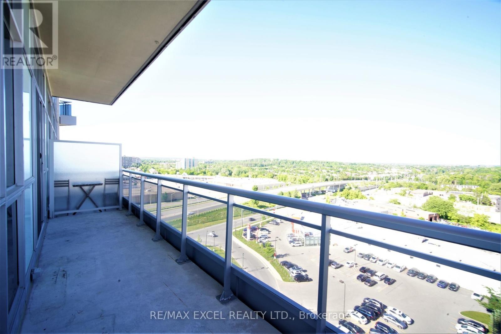 












1204 - 9205 YONGE STREET

,
Richmond Hill (Langstaff),




Ontario
L4C6Z2

