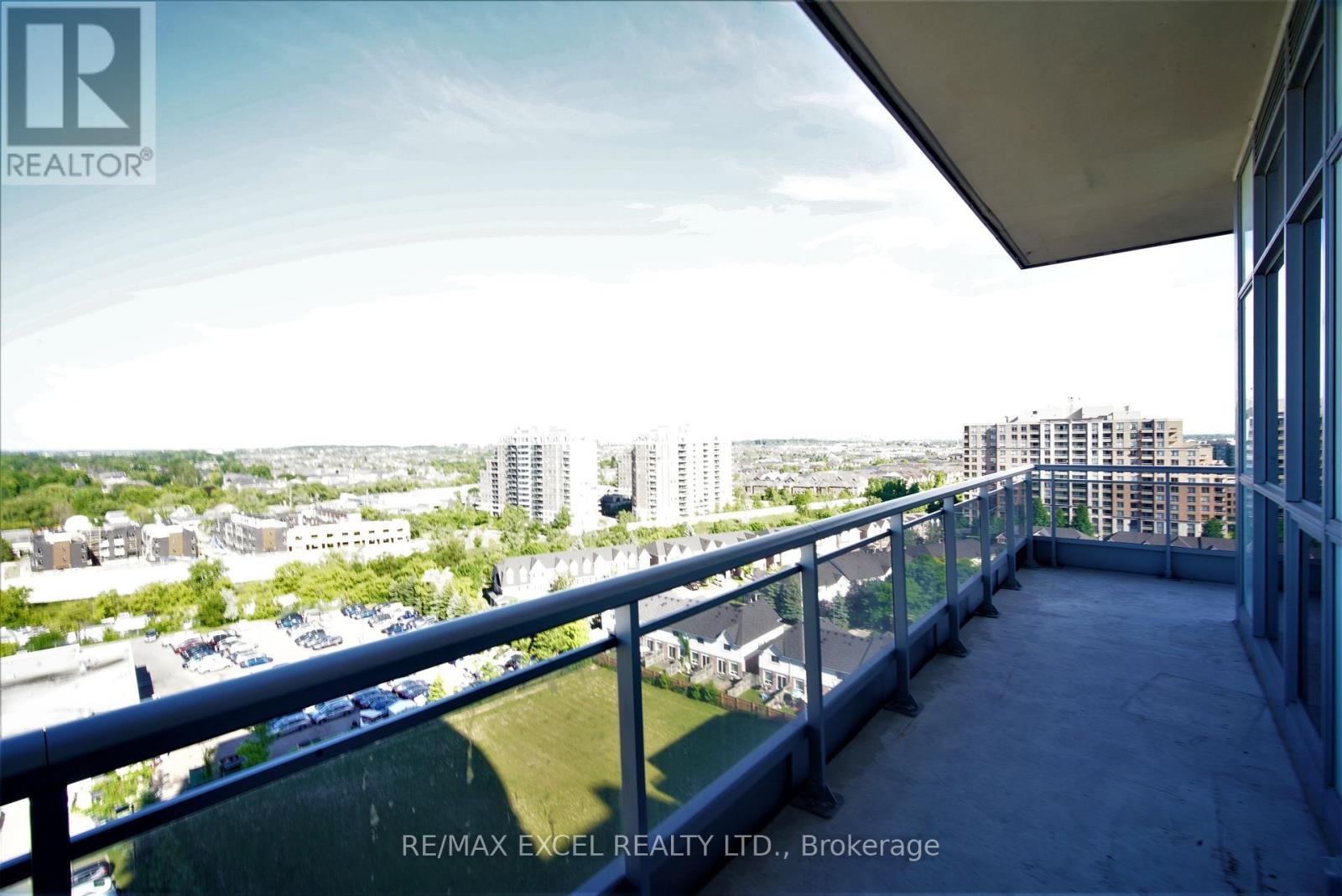 












1204 - 9205 YONGE STREET

,
Richmond Hill (Langstaff),




Ontario
L4C6Z2

