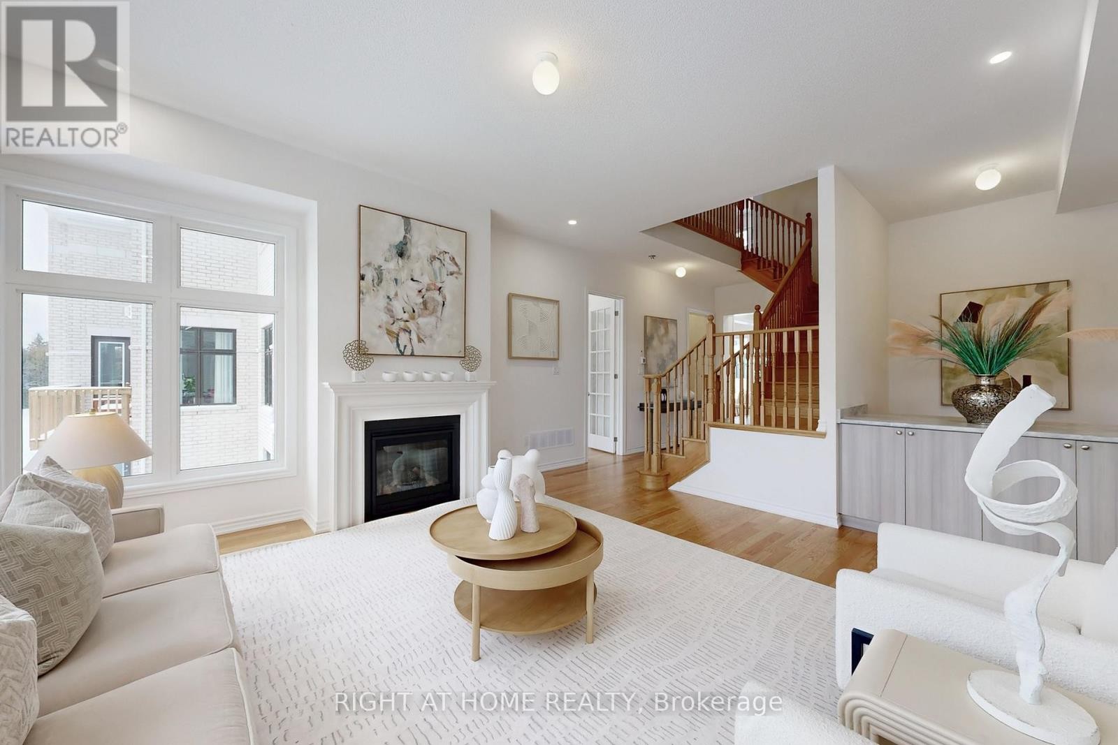 












15 RAIL TRAIL COURT W

,
Georgina (Sutton & Jackson's Point),




Ontario
L0E1R0

