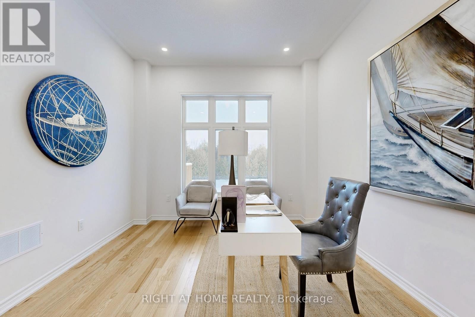 












15 RAIL TRAIL COURT W

,
Georgina (Sutton & Jackson's Point),




Ontario
L0E1R0

