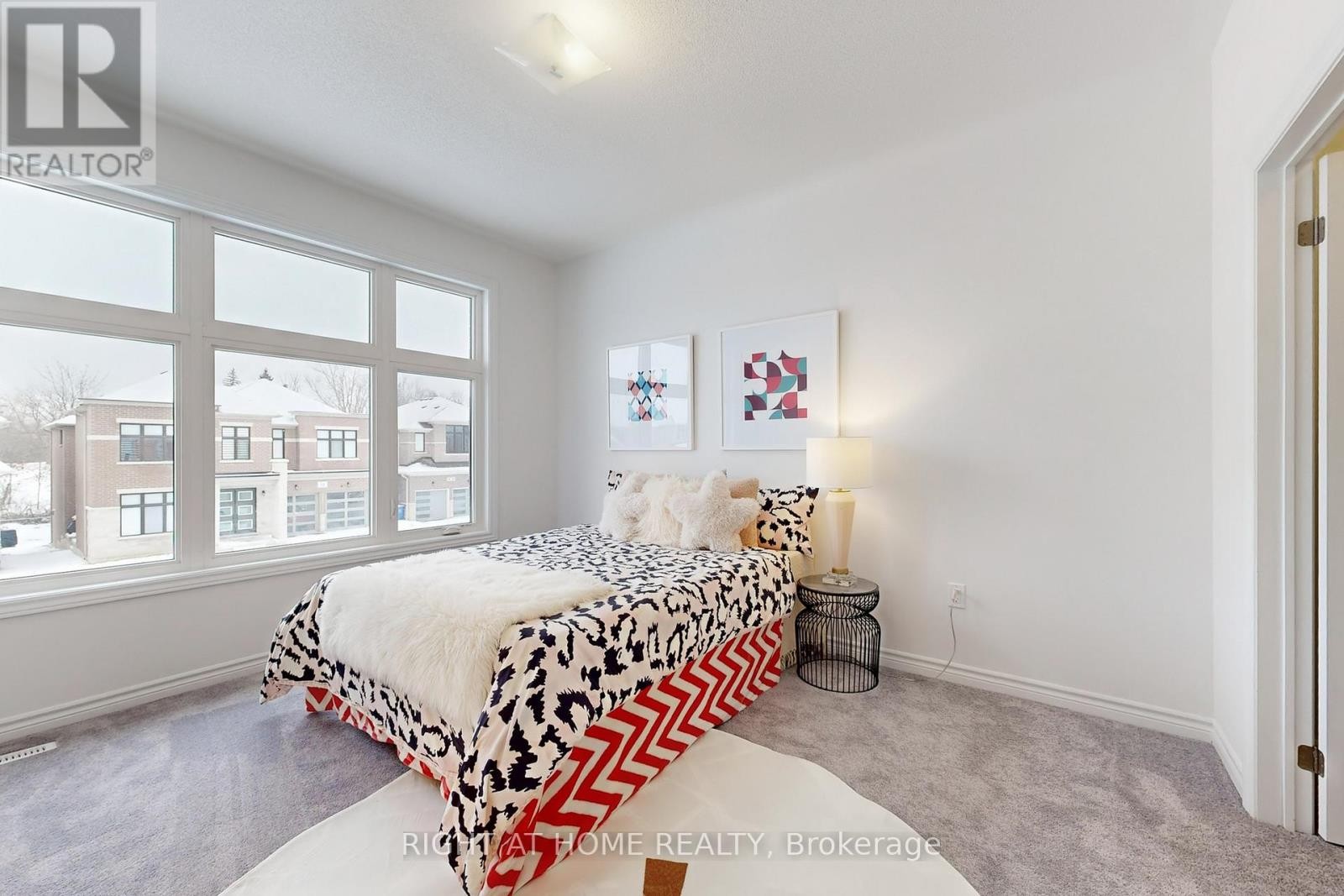 












15 RAIL TRAIL COURT W

,
Georgina (Sutton & Jackson's Point),




Ontario
L0E1R0

