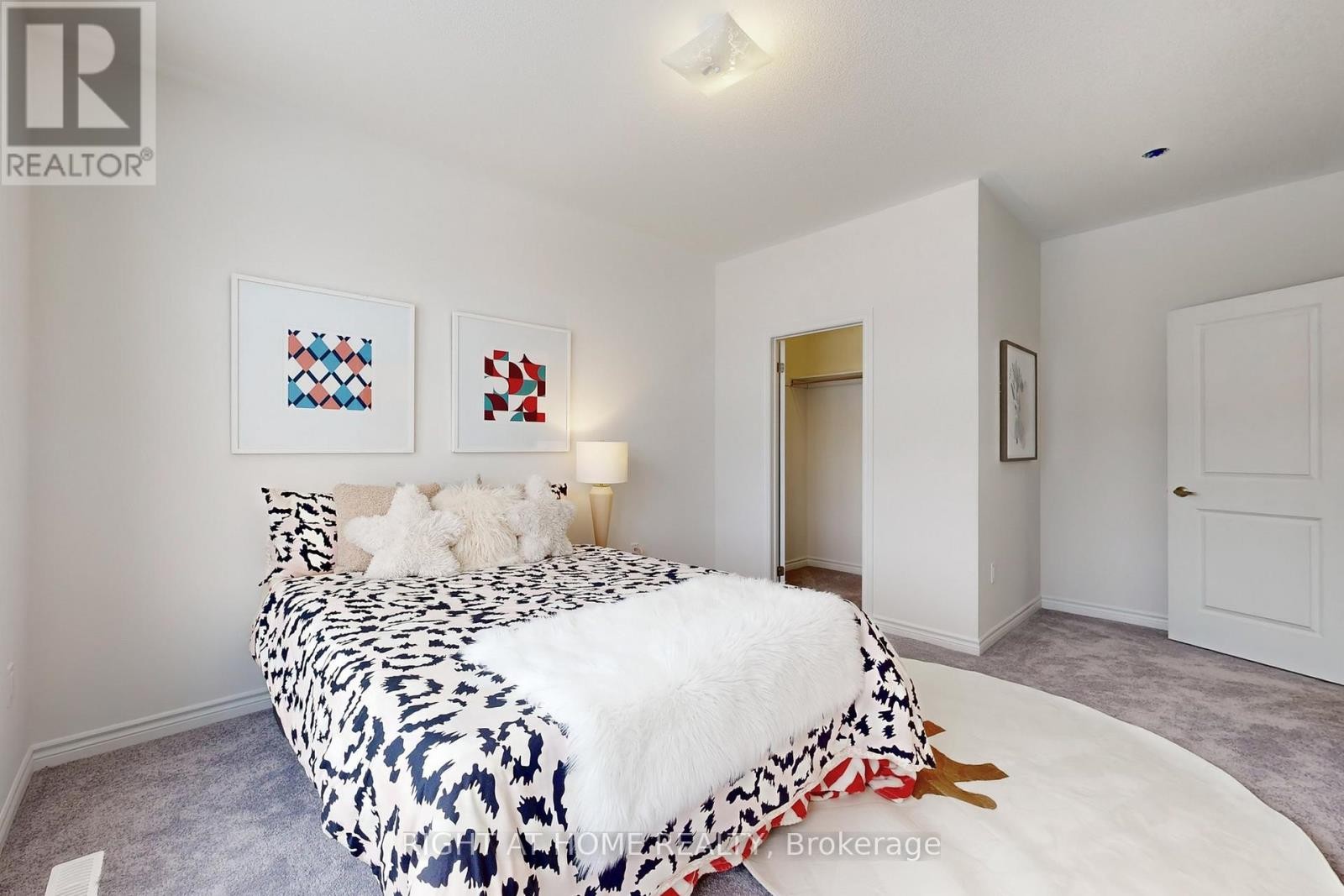 












15 RAIL TRAIL COURT W

,
Georgina (Sutton & Jackson's Point),




Ontario
L0E1R0

