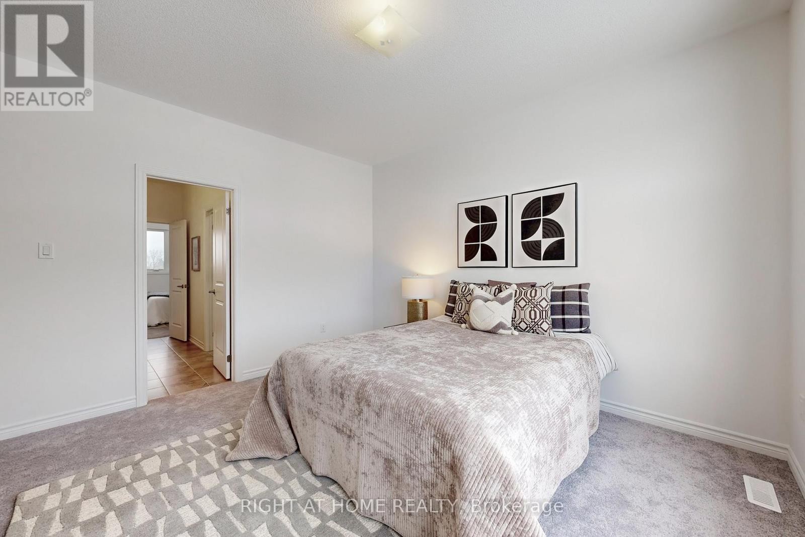 












15 RAIL TRAIL COURT W

,
Georgina (Sutton & Jackson's Point),




Ontario
L0E1R0

