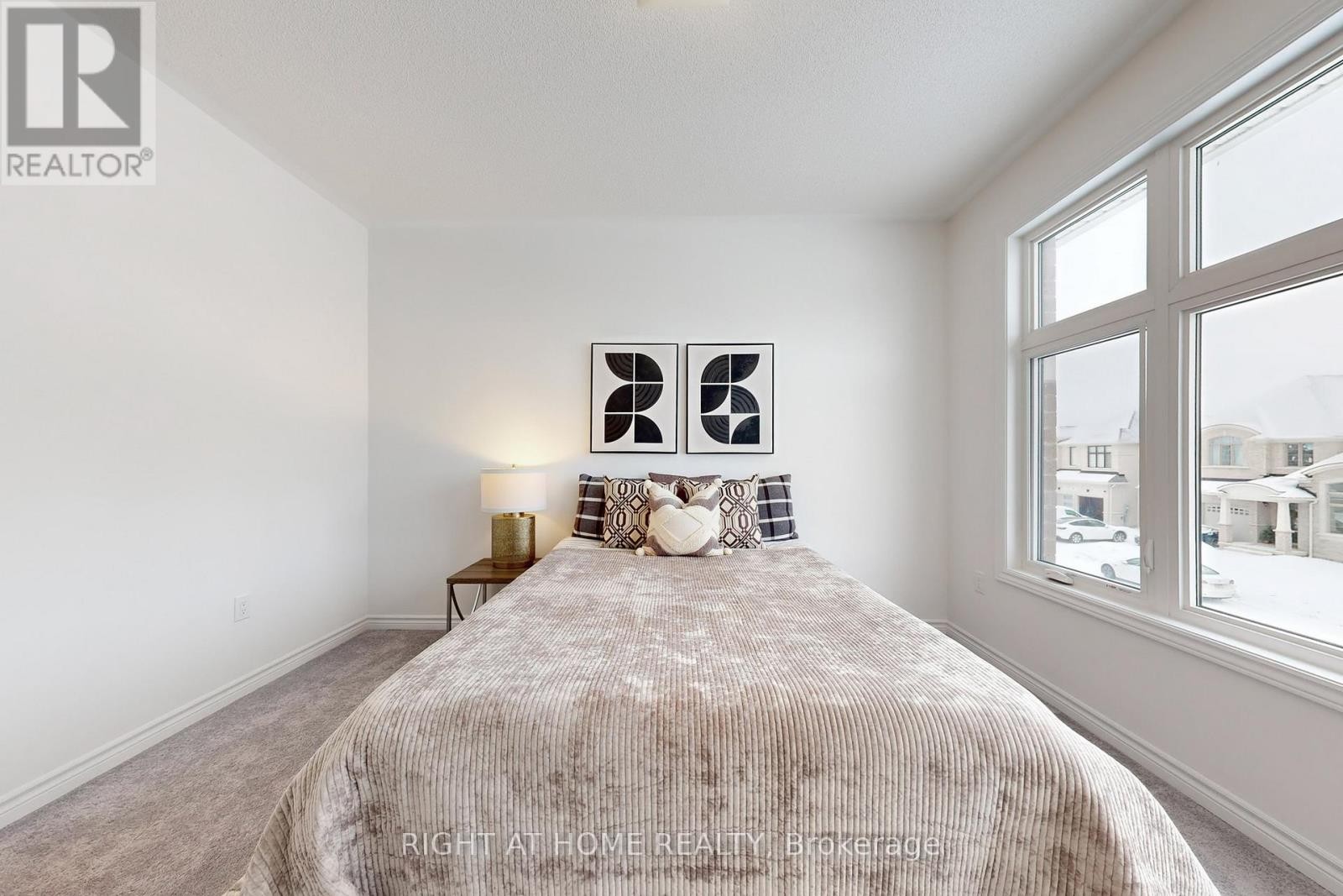 












15 RAIL TRAIL COURT W

,
Georgina (Sutton & Jackson's Point),




Ontario
L0E1R0

