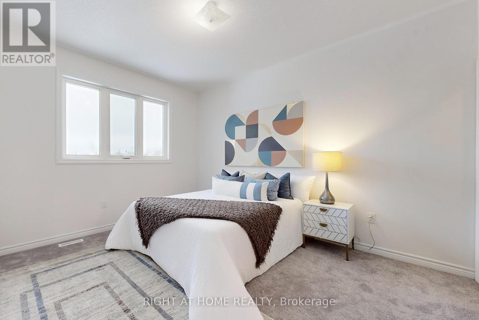 












15 RAIL TRAIL COURT W

,
Georgina (Sutton & Jackson's Point),




Ontario
L0E1R0

