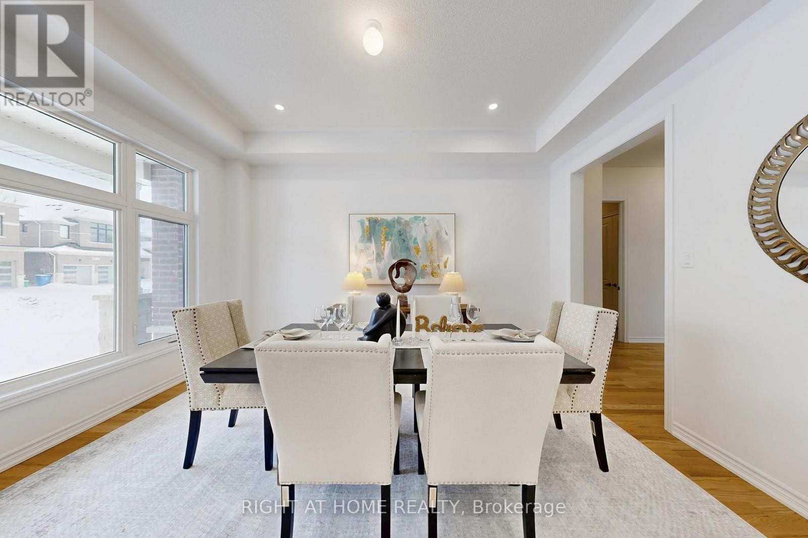 












15 RAIL TRAIL COURT W

,
Georgina (Sutton & Jackson's Point),




Ontario
L0E1R0

