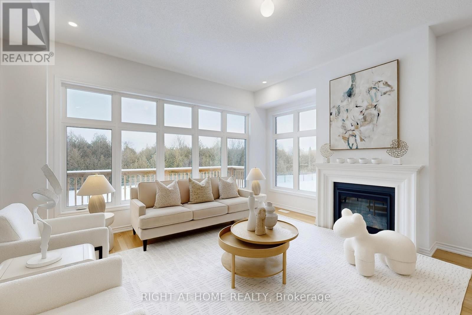 












15 RAIL TRAIL COURT W

,
Georgina (Sutton & Jackson's Point),




Ontario
L0E1R0

