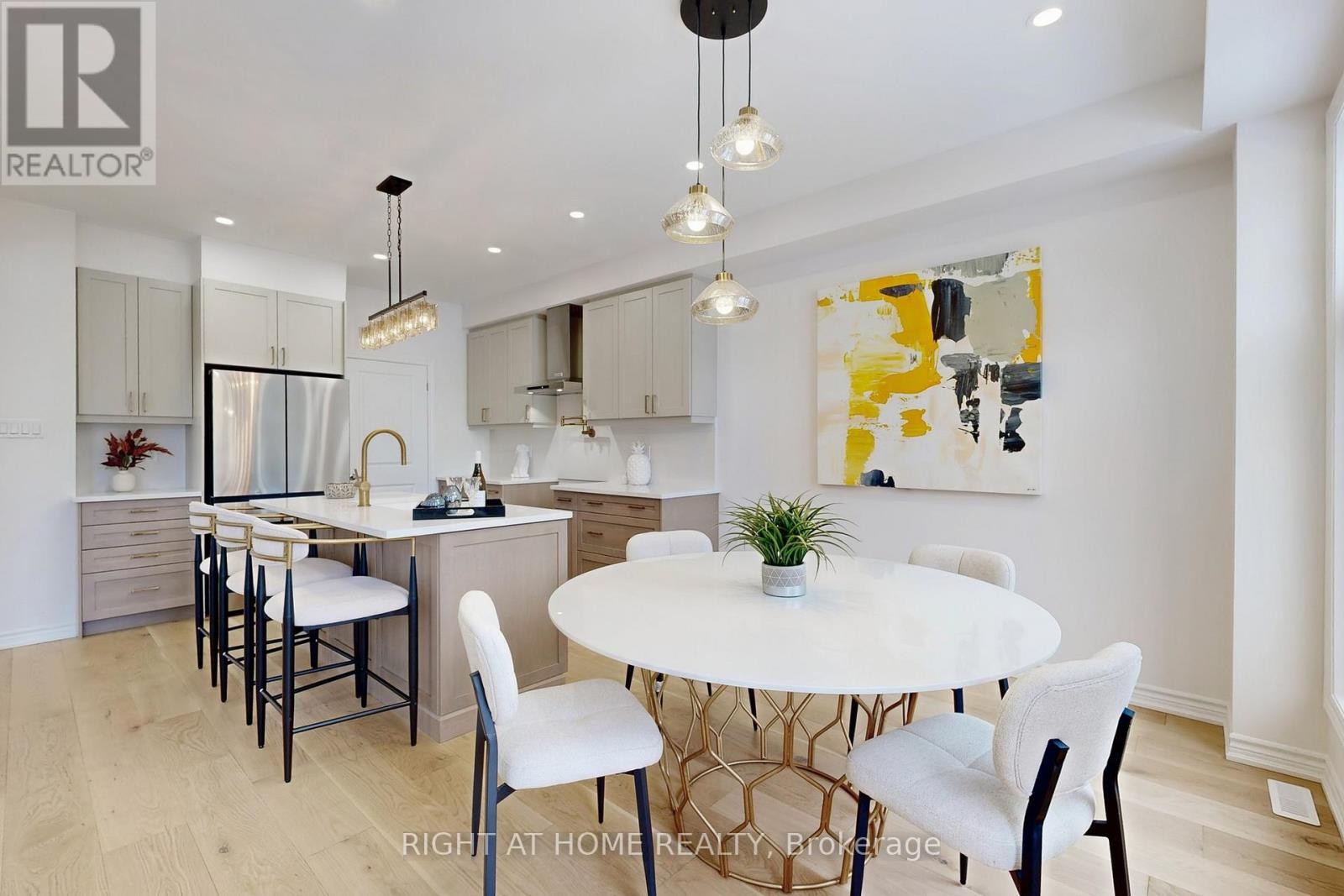 












1 BIG CANOE DRIVE

,
Georgina (Sutton & Jackson's Point),




Ontario
L0E1R0

