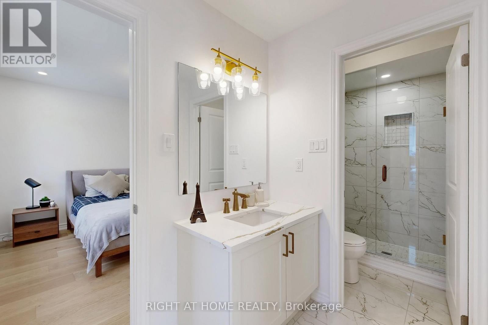 












1 BIG CANOE DRIVE

,
Georgina (Sutton & Jackson's Point),




Ontario
L0E1R0

