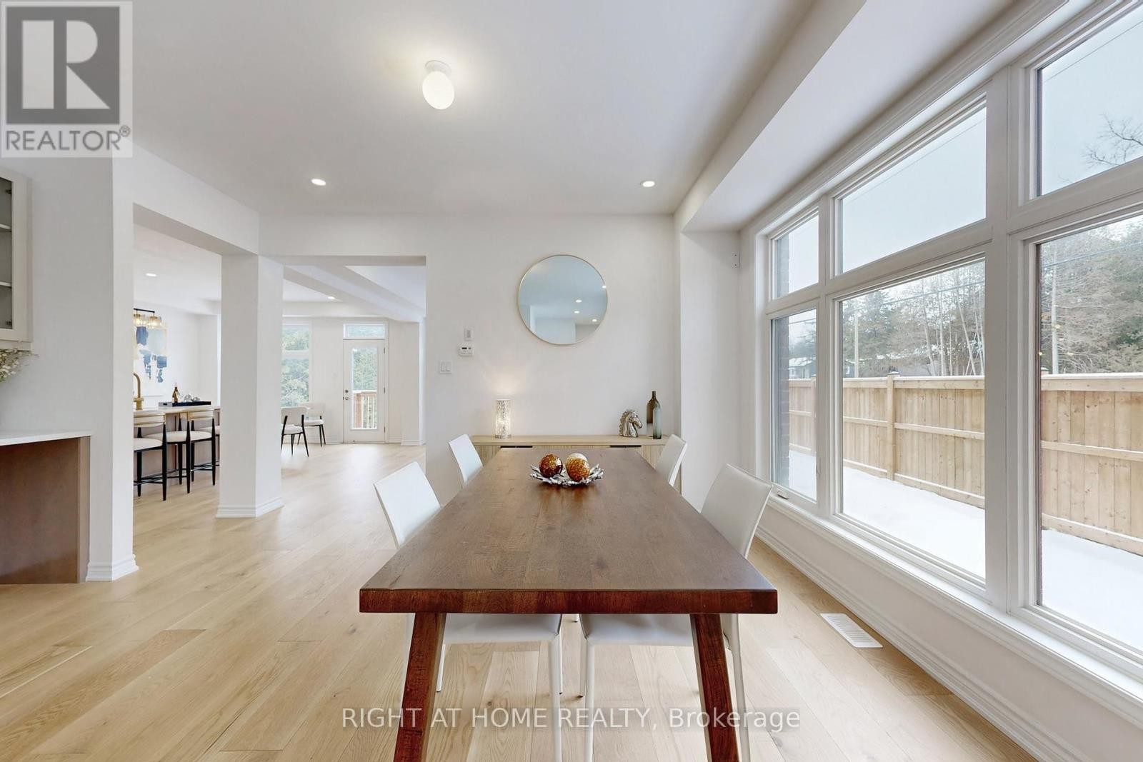 












1 BIG CANOE DRIVE

,
Georgina (Sutton & Jackson's Point),




Ontario
L0E1R0

