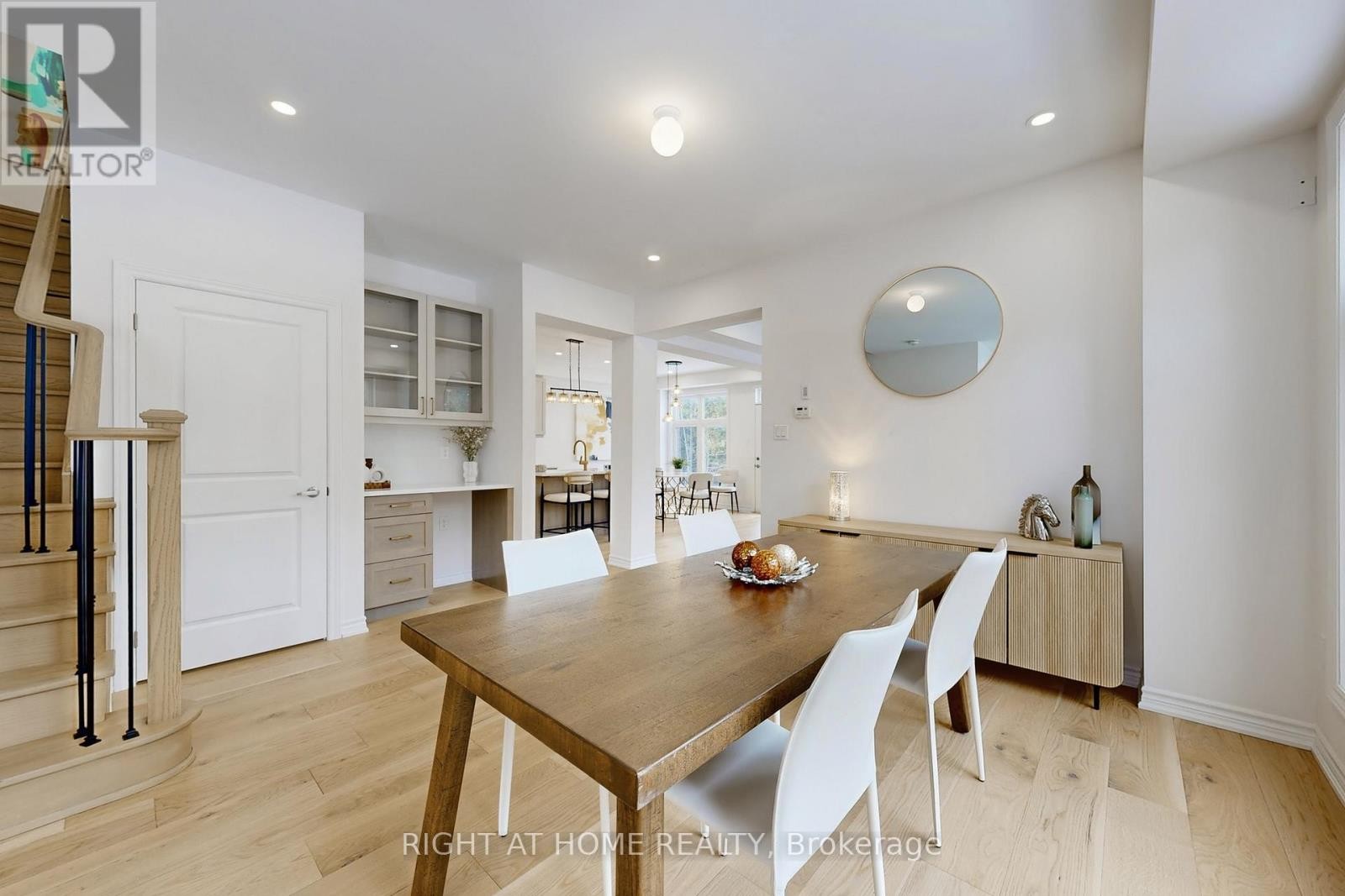 












1 BIG CANOE DRIVE

,
Georgina (Sutton & Jackson's Point),




Ontario
L0E1R0

