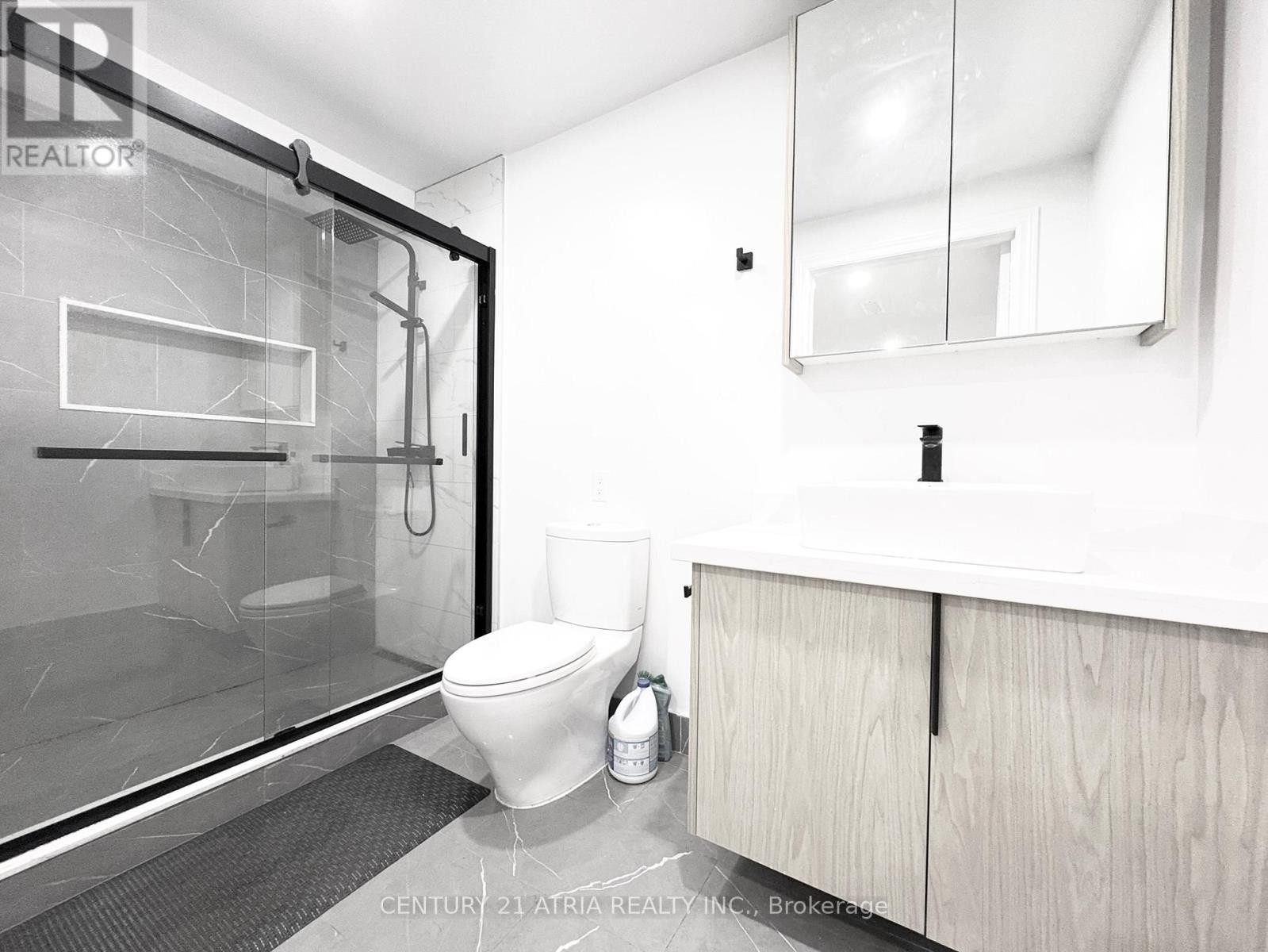 












BSMT - 335 SHIRLEY DRIVE

,
Richmond Hill (Rouge Woods),




Ontario
L4S2N6

