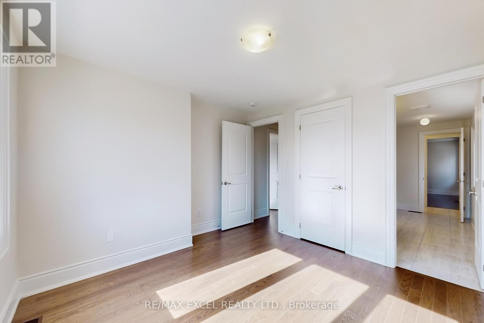 












151 SILK TWIST DRIVE

,
East Gwillimbury (Holland Landing),




Ontario
L9N0V7

