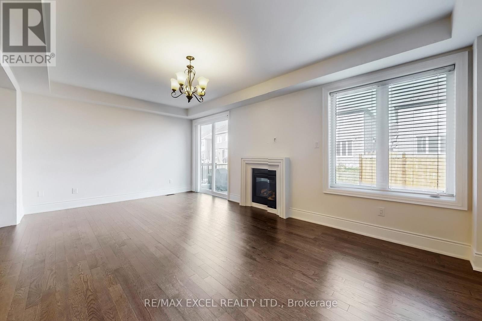 












151 SILK TWIST DRIVE

,
East Gwillimbury (Holland Landing),




Ontario
L9N0V7

