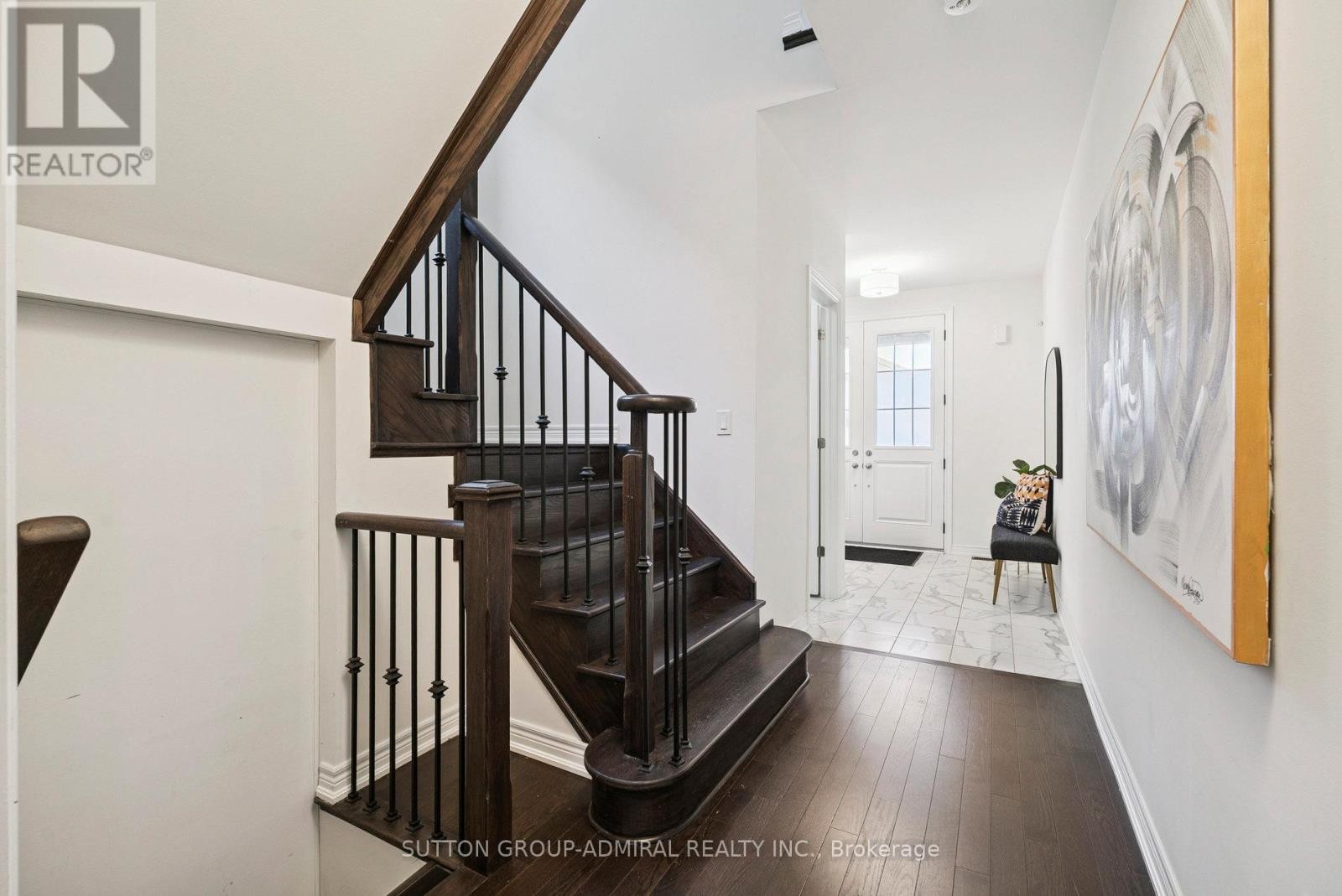 












15 JOHN SMITH STREET

,
East Gwillimbury (Holland Landing),




Ontario
L9N0S7

