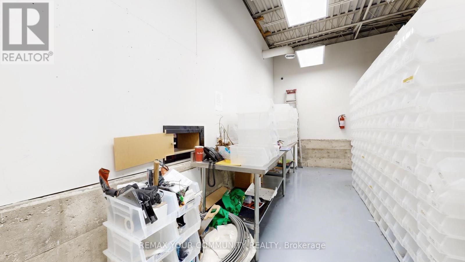 












1-B - 15543 YONGE STREET

,
Aurora (Aurora Village),




Ontario
L4G1P3

