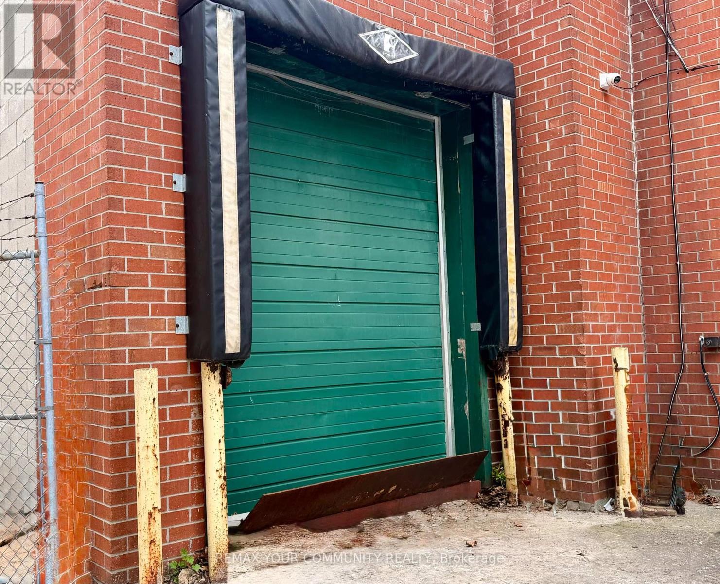 












1-B - 15543 YONGE STREET

,
Aurora (Aurora Village),




Ontario
L4G1P3

