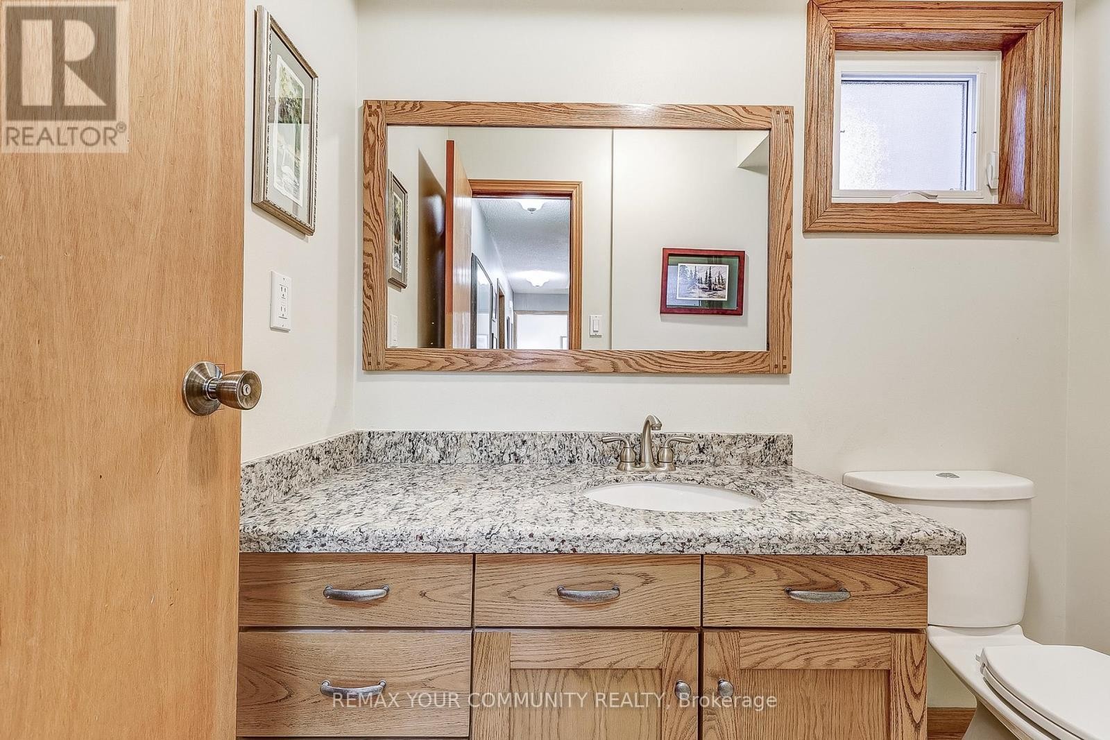 












3 SAWYER CRESCENT

,
Markham (Markham Village),




Ontario
L3P5V1

