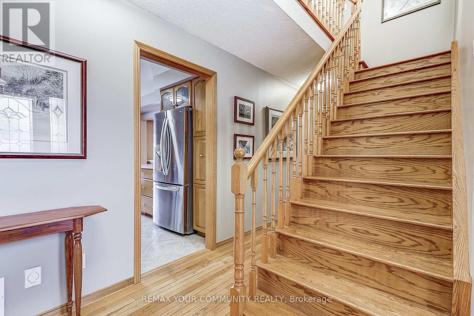 












3 SAWYER CRESCENT

,
Markham (Markham Village),




Ontario
L3P5V1

