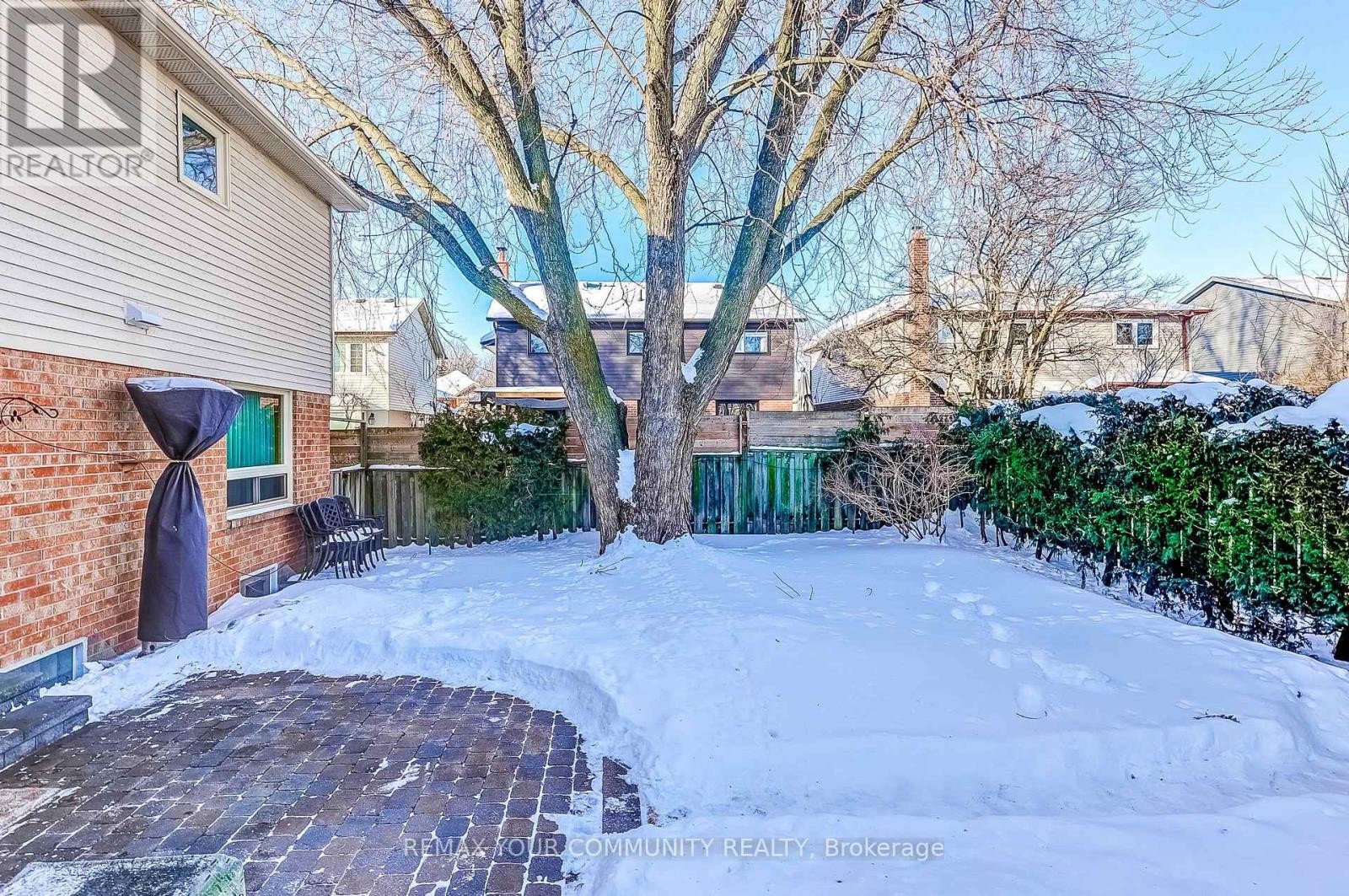 












3 SAWYER CRESCENT

,
Markham (Markham Village),




Ontario
L3P5V1

