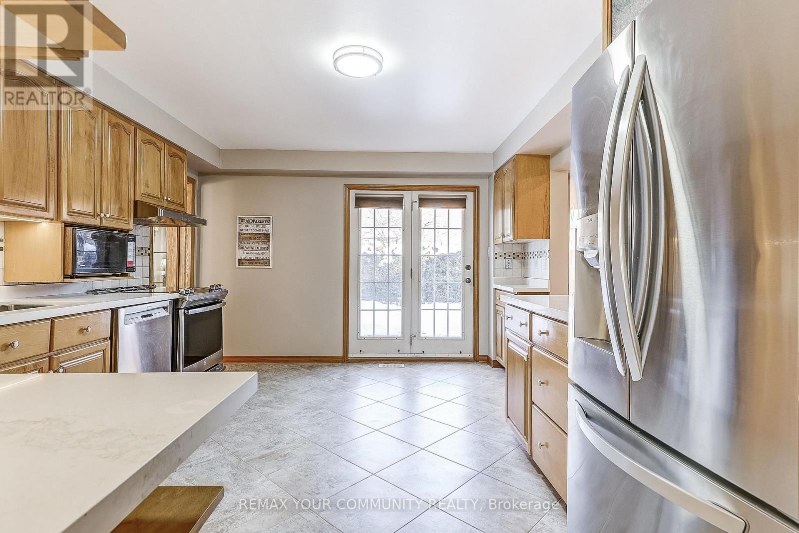 












3 SAWYER CRESCENT

,
Markham (Markham Village),




Ontario
L3P5V1

