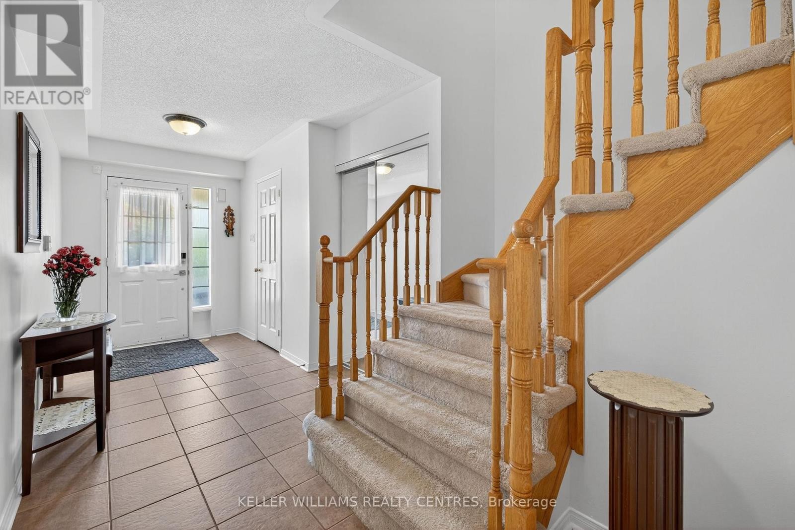 












70 BURGESS CRESCENT

,
Newmarket (Summerhill Estates),




Ontario
L3X2T7

