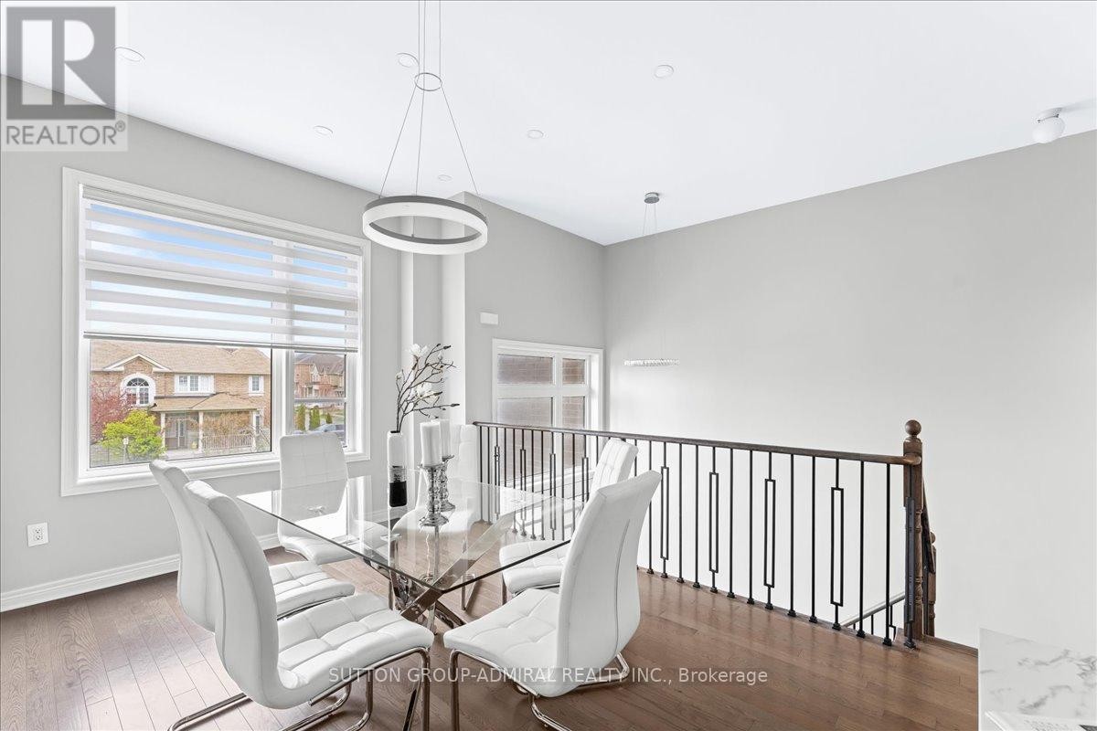 












131 LEBOVIC CAMPUS DRIVE

,
Vaughan (Patterson),




Ontario
L6A4J4

