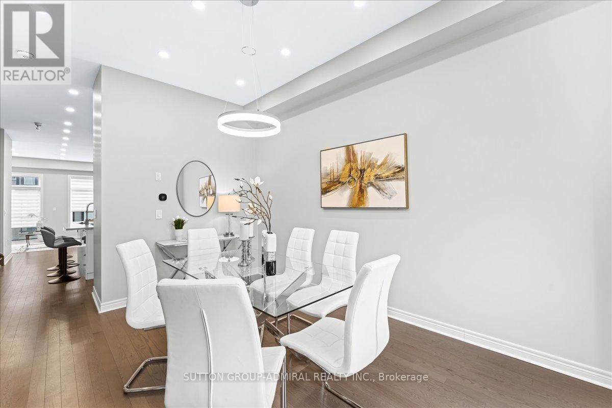 












131 LEBOVIC CAMPUS DRIVE

,
Vaughan (Patterson),




Ontario
L6A4J4

