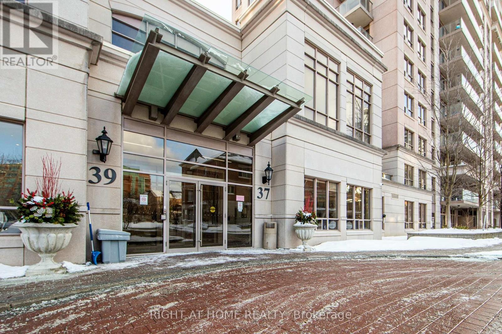 












UPH2 - 37 GALLERIA PARKWAY

,
Markham (Commerce Valley),




Ontario
L3T0A5

