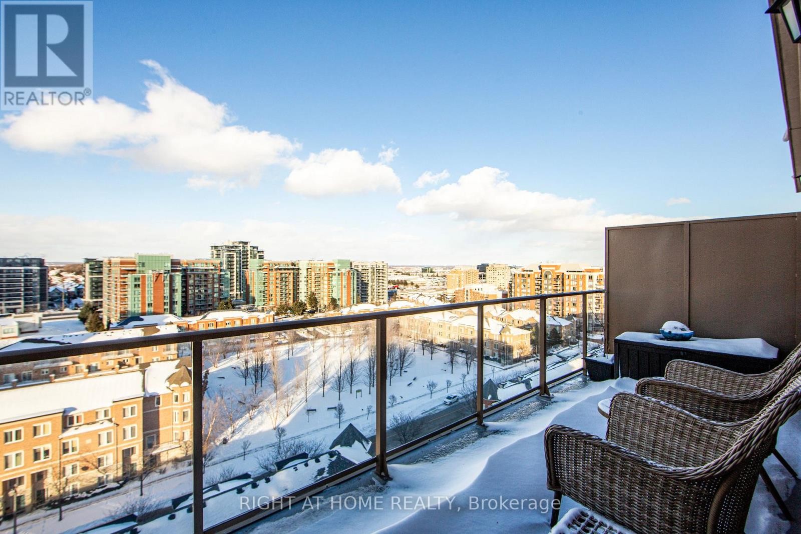 












UPH2 - 37 GALLERIA PARKWAY

,
Markham (Commerce Valley),




Ontario
L3T0A5

