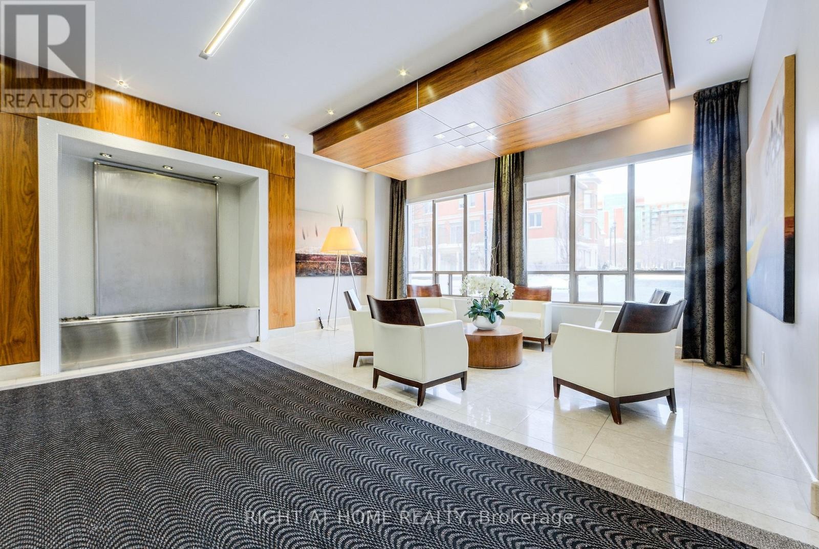 












UPH2 - 37 GALLERIA PARKWAY

,
Markham (Commerce Valley),




Ontario
L3T0A5

