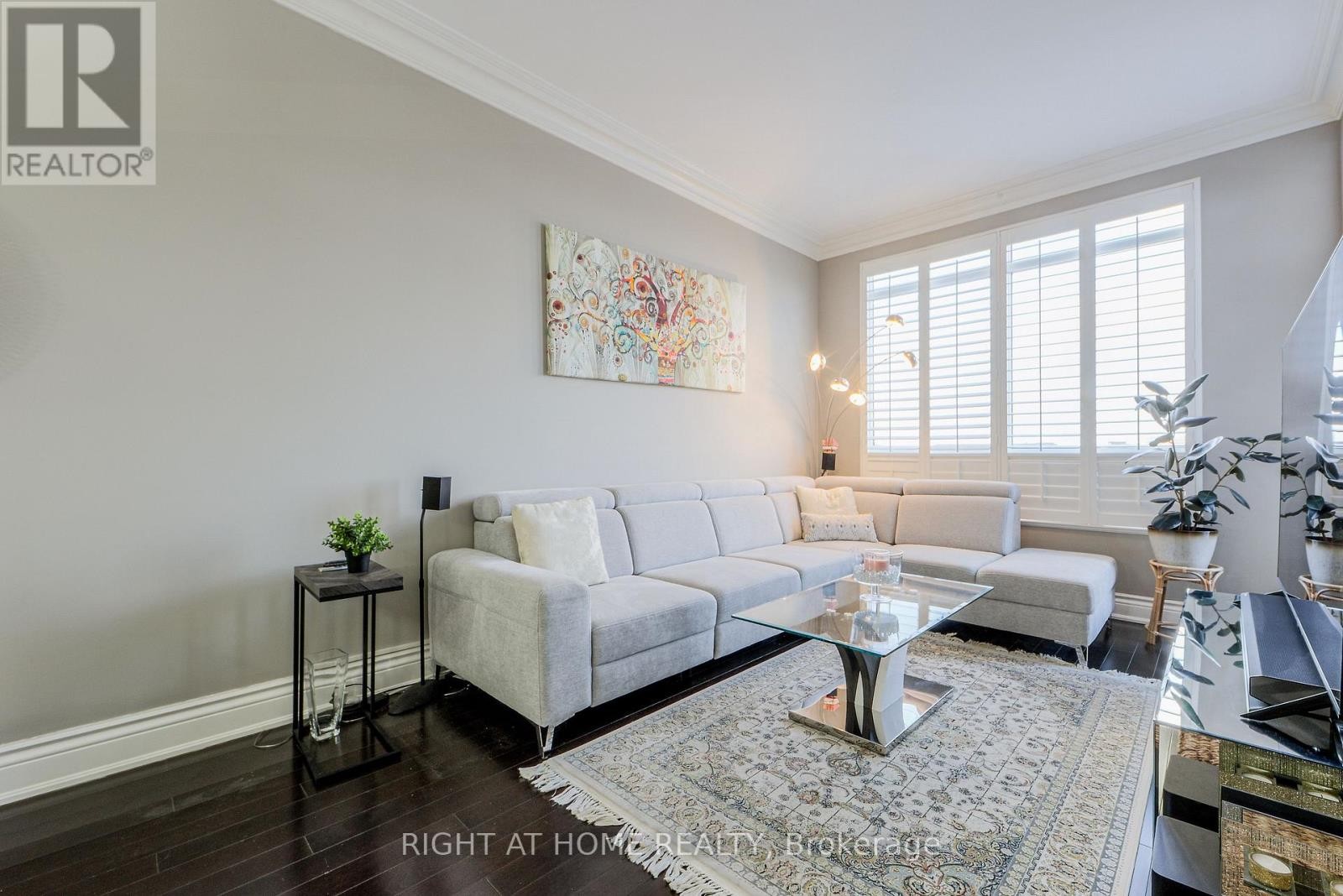 












UPH2 - 37 GALLERIA PARKWAY

,
Markham (Commerce Valley),




Ontario
L3T0A5

