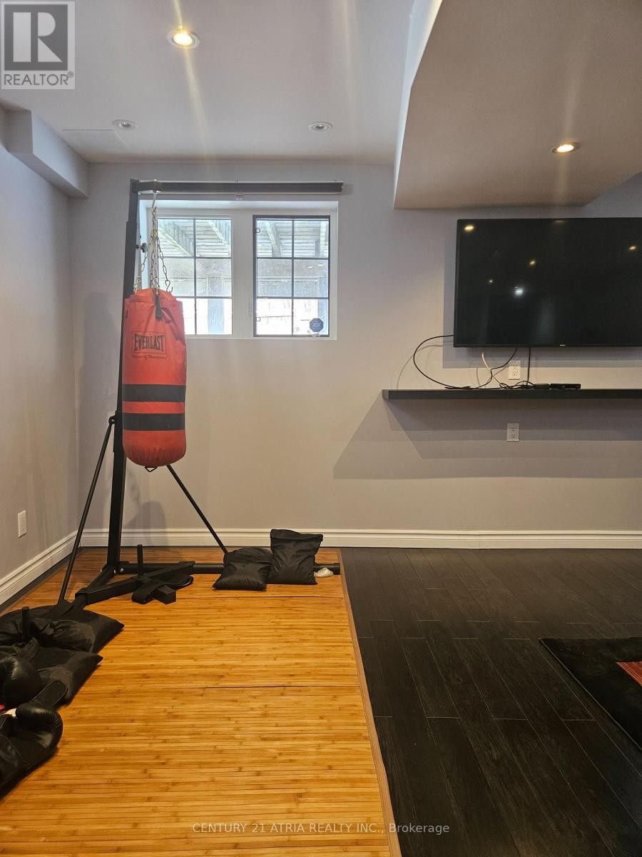 












BSMT - 143 MAROON DRIVE

,
Richmond Hill (Oak Ridges Lake Wilcox),




Ontario
L4E5B7

