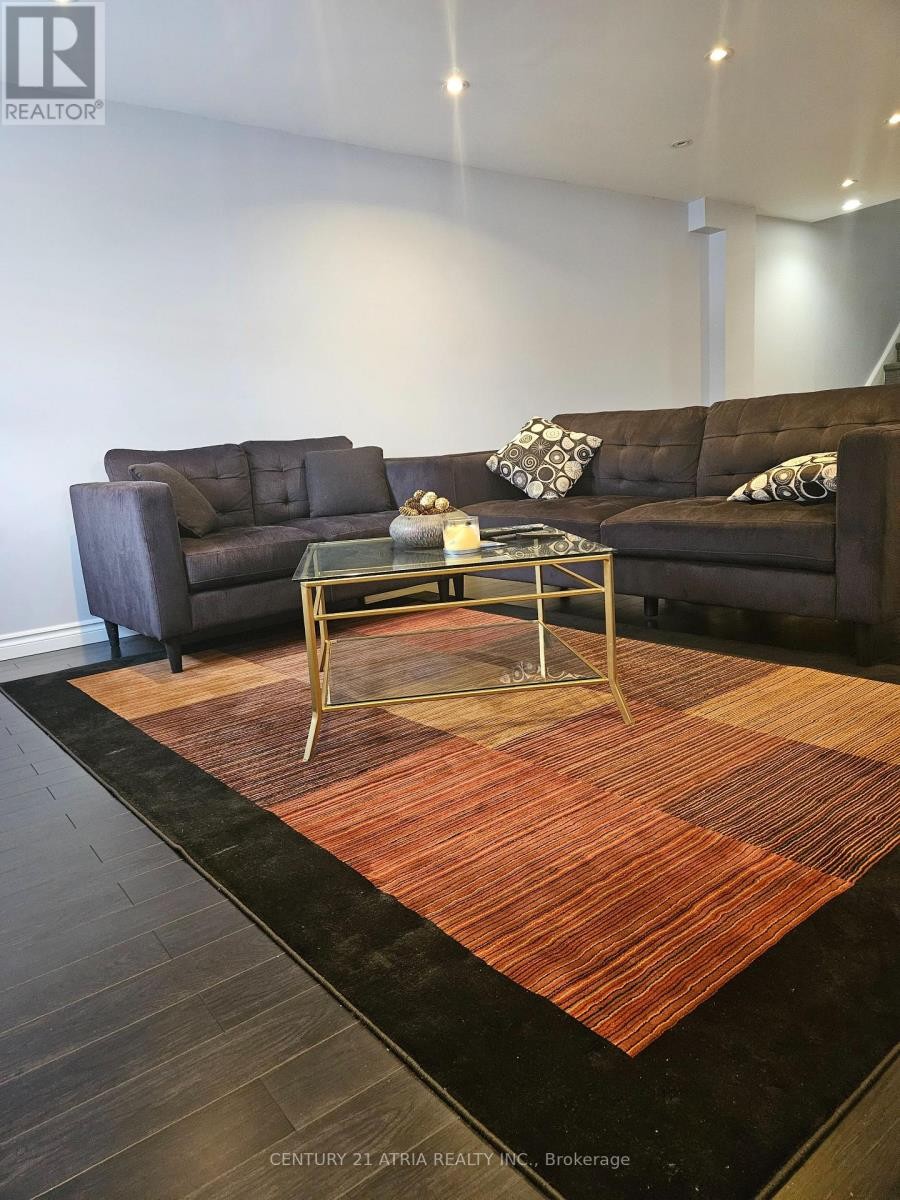 












BSMT - 143 MAROON DRIVE

,
Richmond Hill (Oak Ridges Lake Wilcox),




Ontario
L4E5B7

