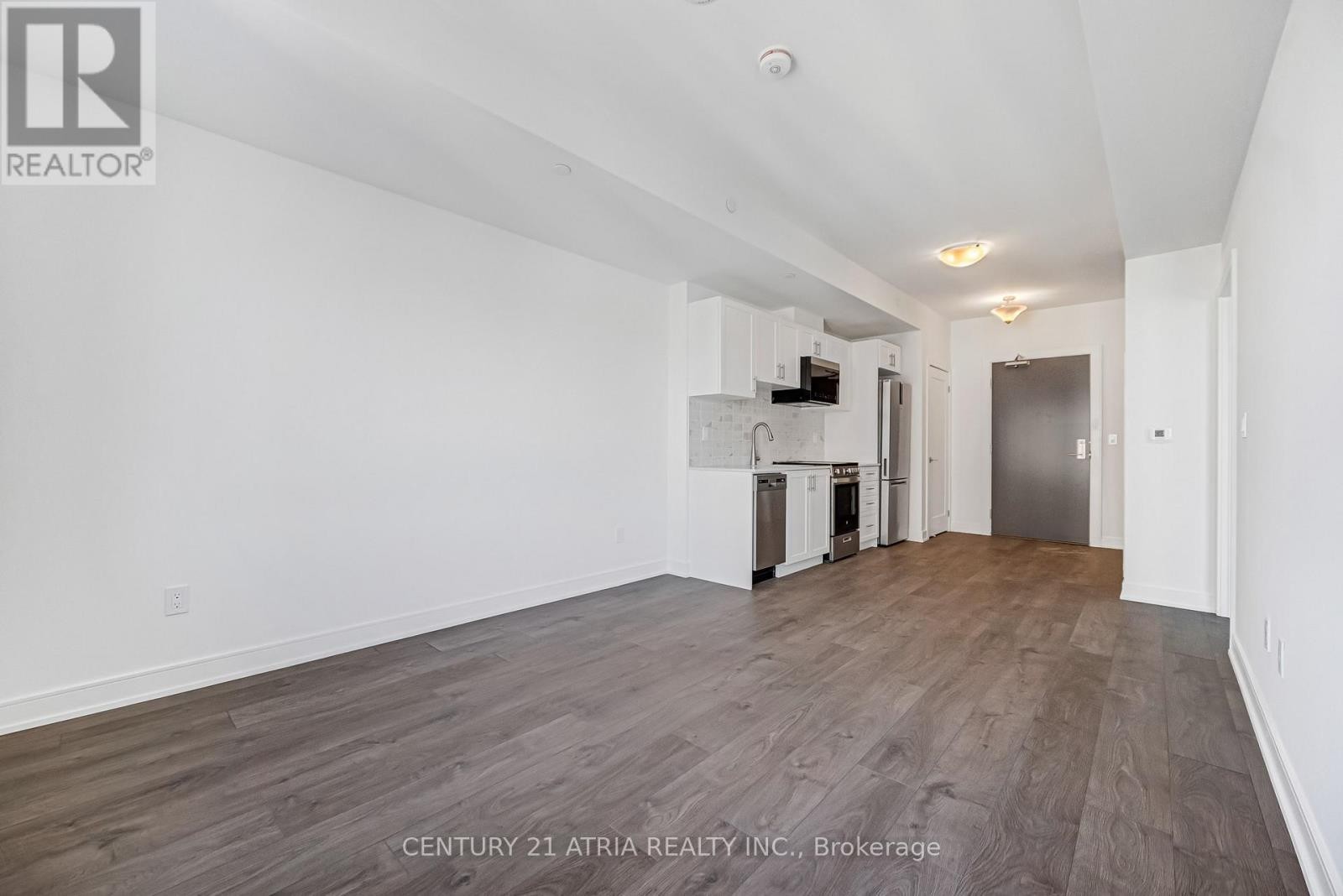 












1307 - 705 DAVIS DRIVE

,
Newmarket (Huron Heights-Leslie Valley),




Ontario
L3T0J1

