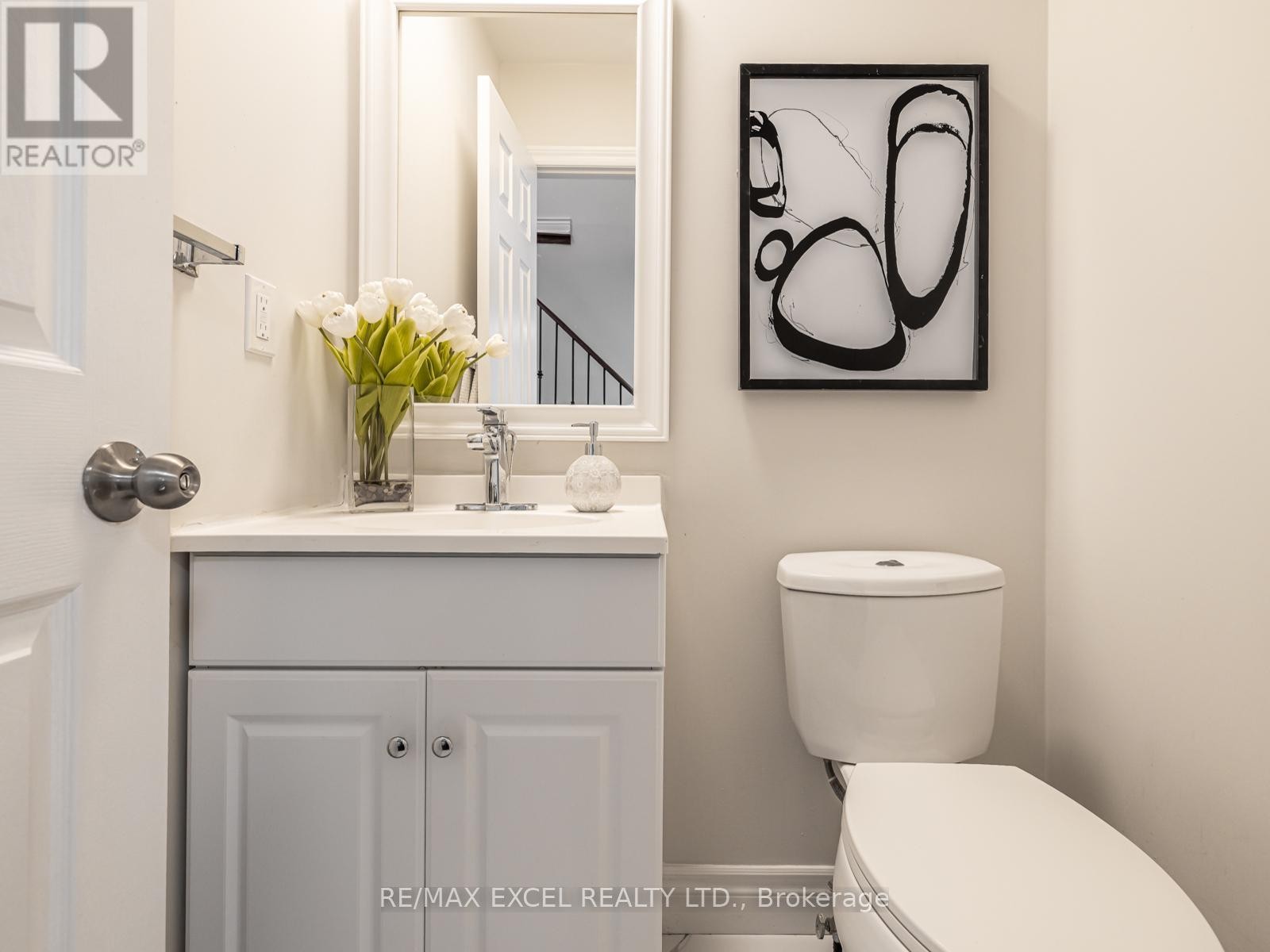 












9 SHADLOCK STREET

,
Markham (Middlefield),




Ontario
L3S3E1

