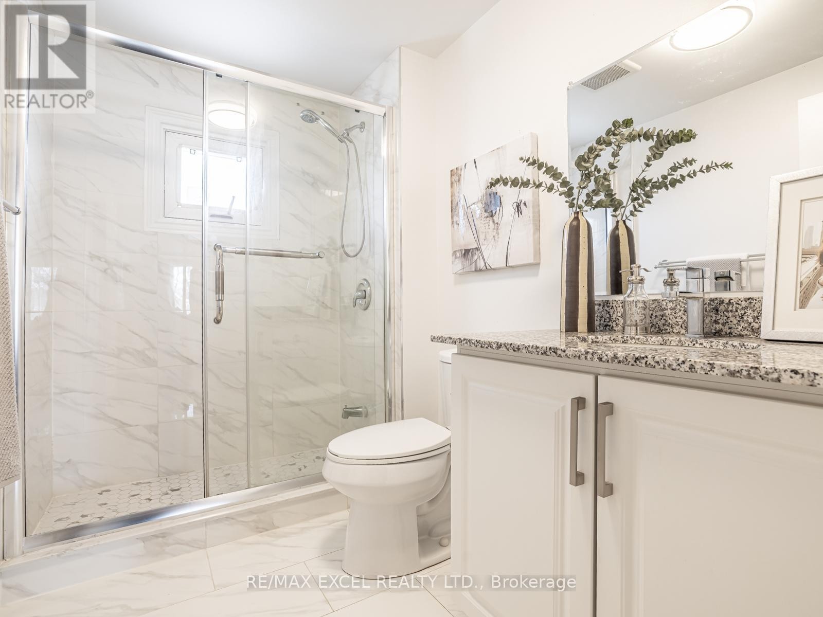 












9 SHADLOCK STREET

,
Markham (Middlefield),




Ontario
L3S3E1

