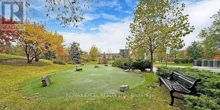 












712 - 350 RED MAPLE ROAD

,
Richmond Hill (Langstaff),




Ontario
L4C0T5

