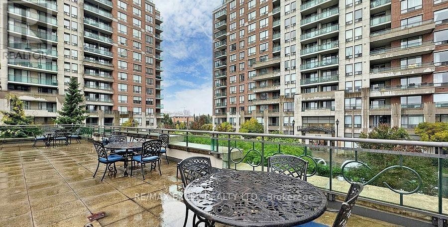 












712 - 350 RED MAPLE ROAD

,
Richmond Hill (Langstaff),




Ontario
L4C0T5

