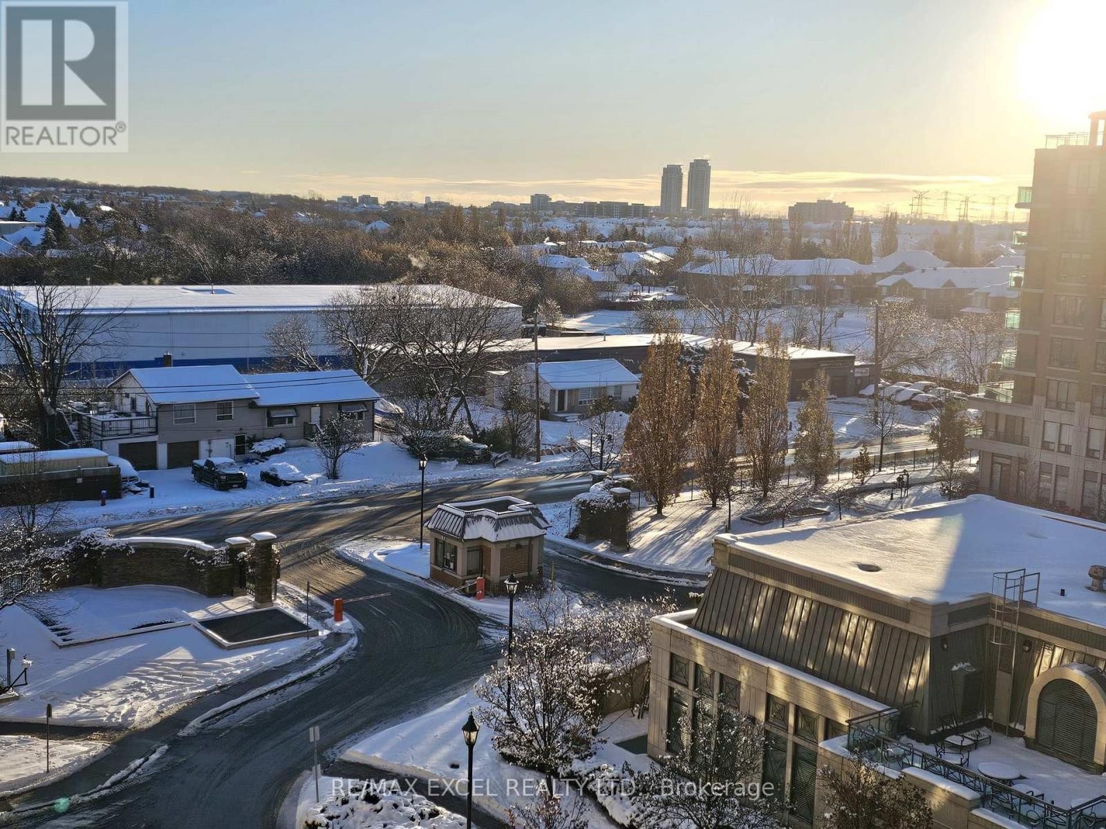 












712 - 350 RED MAPLE ROAD

,
Richmond Hill (Langstaff),




Ontario
L4C0T5

